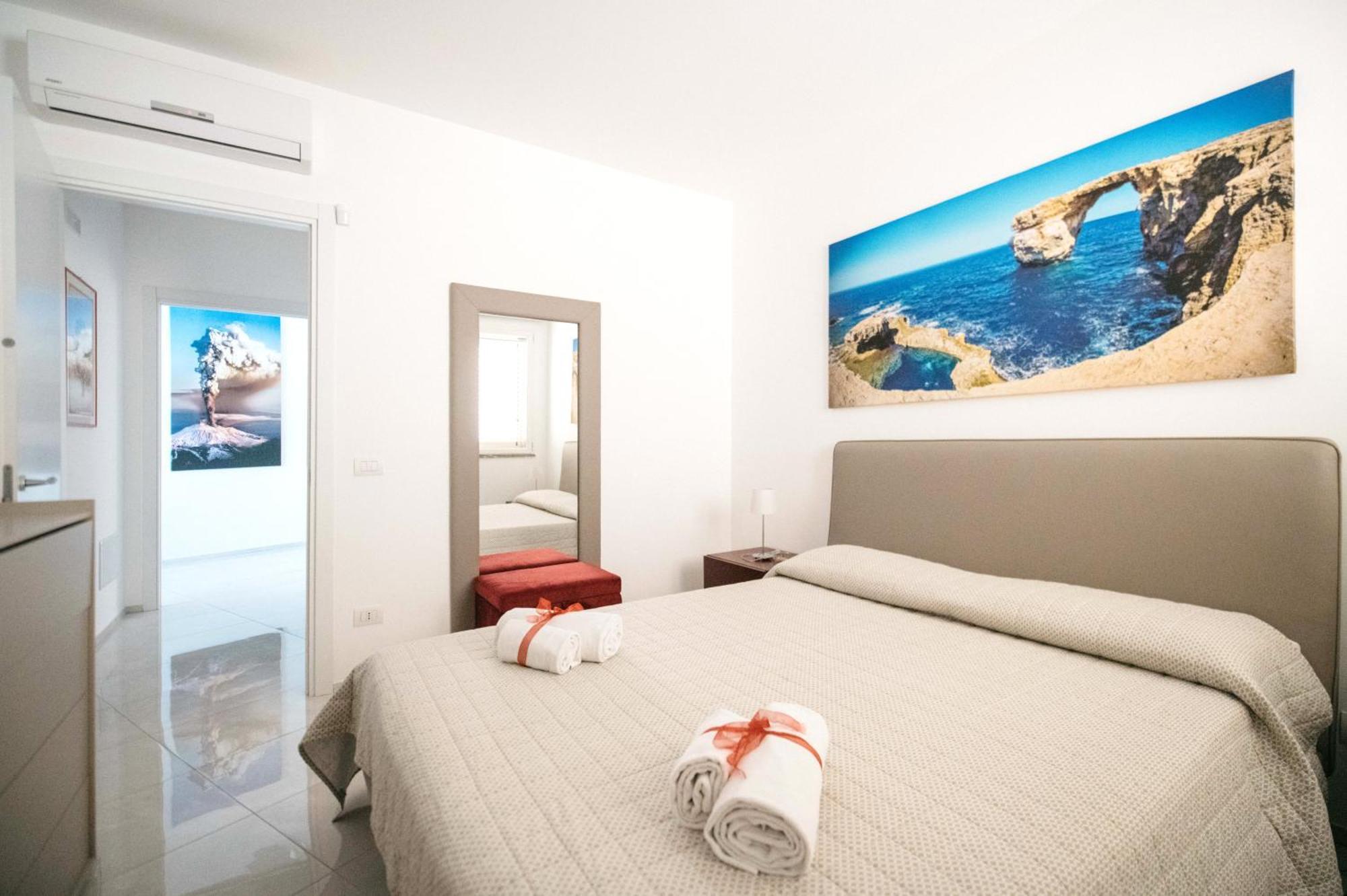Minerva Luxury Apartment & Tulipan Apartment By Taormina Holidays Exterior photo